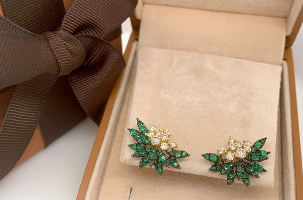 Earrings 18kt Gold Wild Emerlads & Diamonds - Albert Hern Fine Jewelry