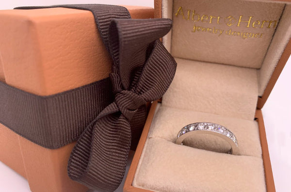 Eternity Ring White Gold with 21 Diamonds 1.68 cts - Albert Hern Fine Jewelry