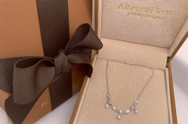 Necklace 14kt White Gold with Round Diamonds - Albert Hern Fine Jewelry