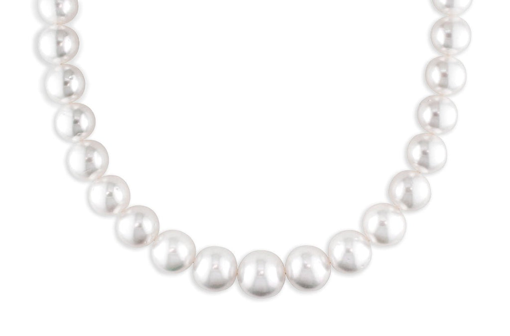 Necklace Graduated Akoya Pearls & Magnetic Fastener - Albert Hern Fine Jewelry