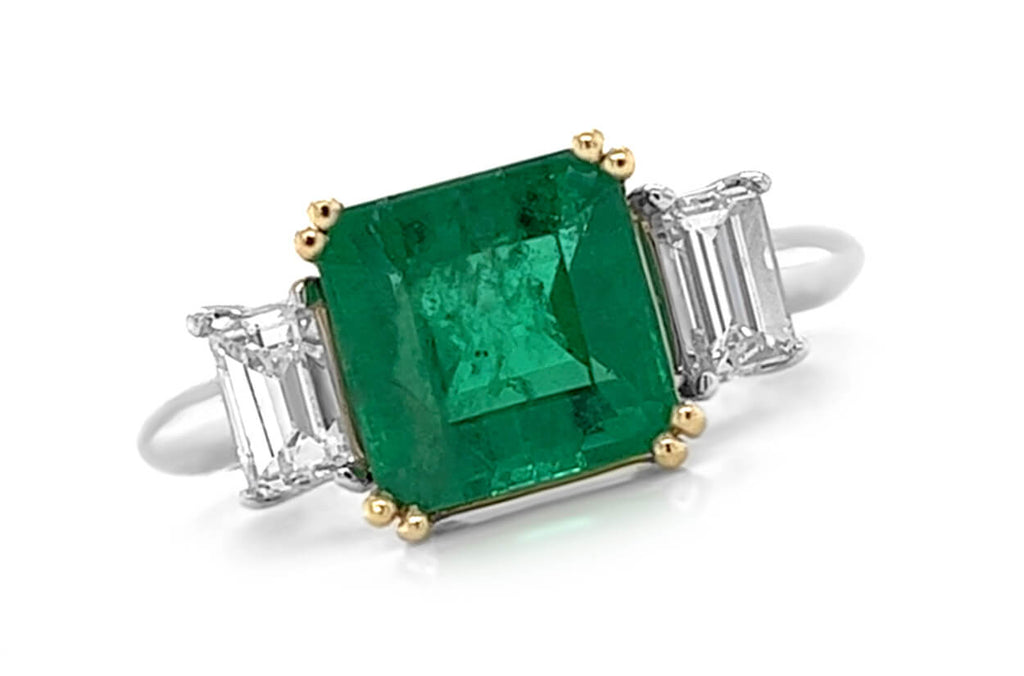 Ring 18kt Gold GIA Octagonal Emerald & 2 Emerald Cut Diamonds - Albert Hern Fine Jewelry