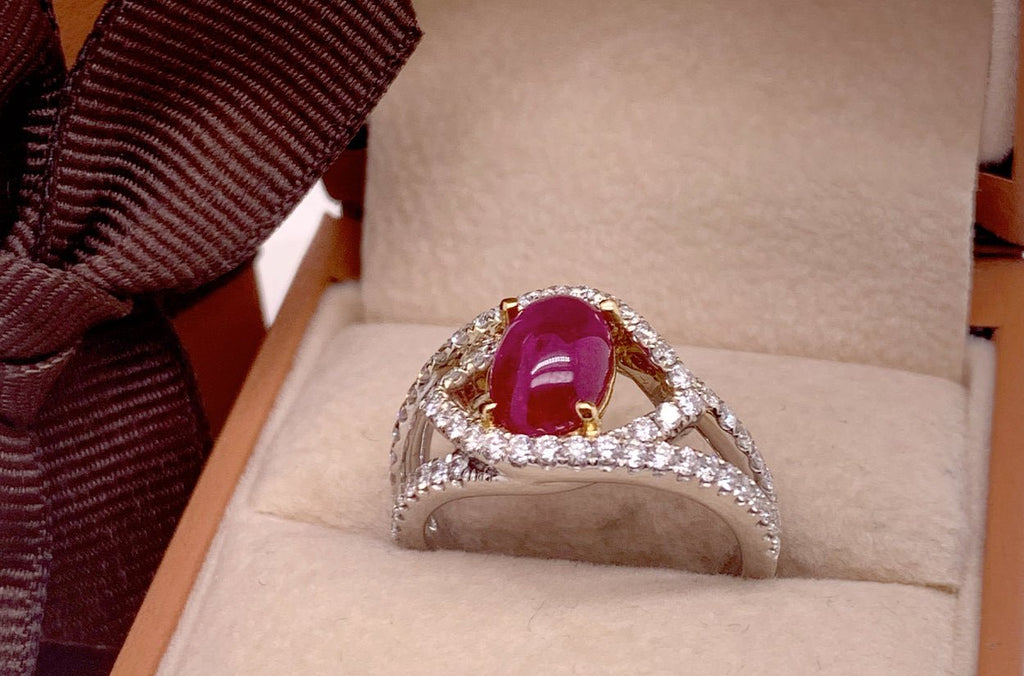 18KT WHITE GOLD RUBY/CORAL sale CABOCHON COCKTAIL RING S6