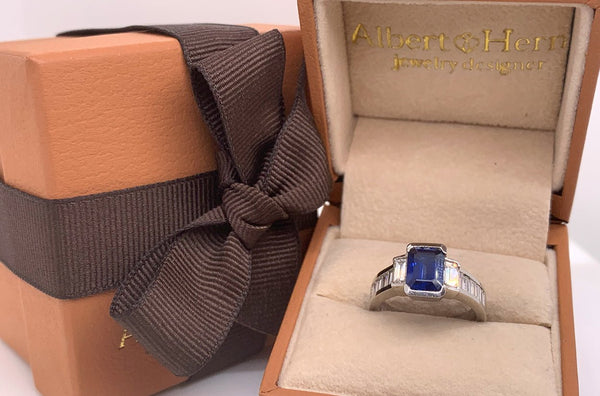 Ring Platinum Blue Sapphire & Diamonds - Albert Hern Fine Jewelry