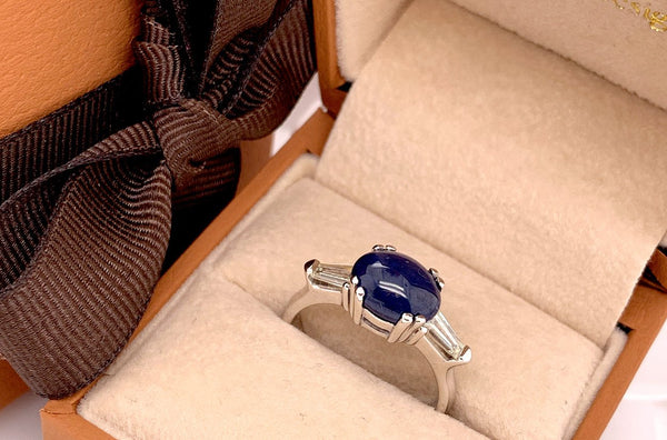 Ring Sapphire Cabochon with Diamonds - Albert Hern Fine Jewelry